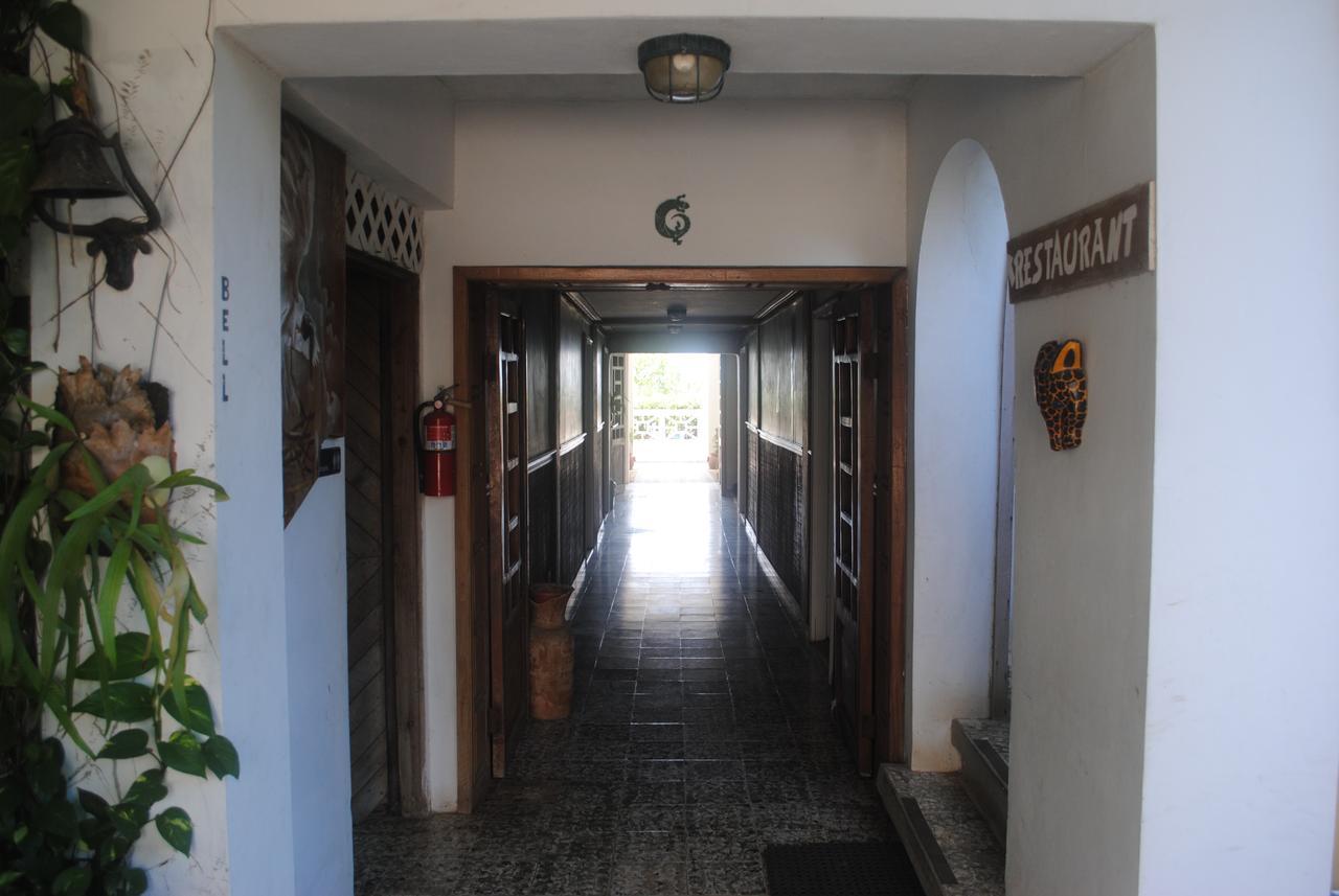 The Sea Front Inn بونتا غوردا المظهر الخارجي الصورة