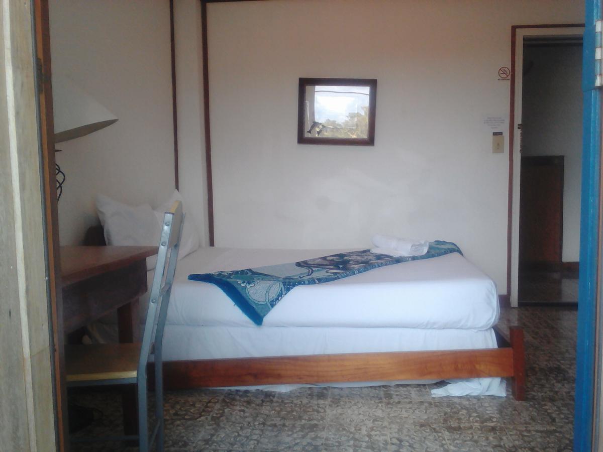 The Sea Front Inn بونتا غوردا المظهر الخارجي الصورة